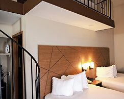 RiverTree Inn & Suites
