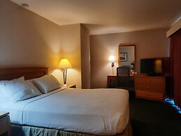RiverTree Inn & Suites