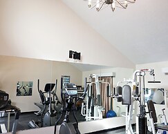 RiverTree Inn & Suites