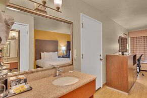 Quality Inn near Six Flags Discovery Kingdom - Napa Valley