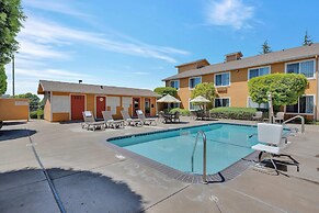 Quality Inn near Six Flags Discovery Kingdom - Napa Valley