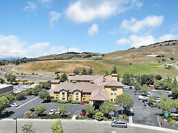 Quality Inn near Six Flags Discovery Kingdom - Napa Valley