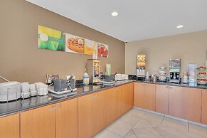 Quality Inn near Six Flags Discovery Kingdom - Napa Valley