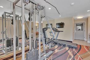 Quality Inn near Six Flags Discovery Kingdom - Napa Valley