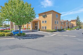Quality Inn near Six Flags Discovery Kingdom - Napa Valley