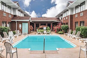Super 8 by Wyndham O'Fallon
