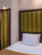 Hôtel Courcelles Étoile