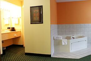 Days Inn & Suites by Wyndham Bloomington/Normal IL