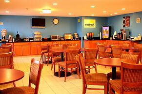 Days Inn & Suites by Wyndham Bloomington/Normal IL