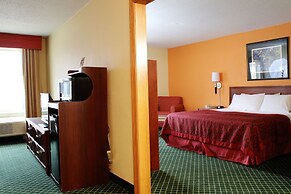 Days Inn & Suites by Wyndham Bloomington/Normal IL