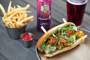 Sheraton San Diego Resort