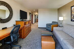 Drury Inn & Suites Phoenix Airport