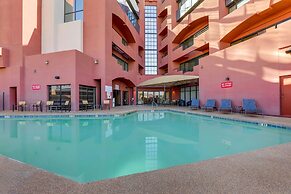 Drury Inn & Suites Phoenix Airport