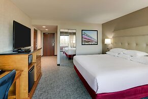 Drury Inn & Suites Phoenix Airport