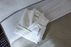 The Westin Galleria Houston