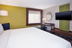 Holiday Inn Express Nashville Airport by IHG