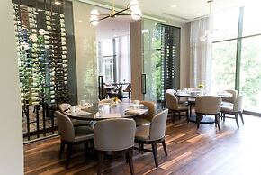 DoubleTree by Hilton Hotel Charlottesville