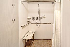 Courtyard By Marriott Vanderbilt-West End