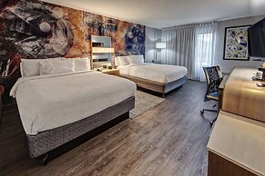 Courtyard By Marriott Vanderbilt-West End