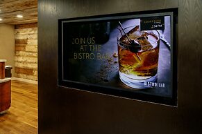 Courtyard By Marriott Vanderbilt-West End