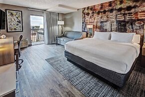 Courtyard By Marriott Vanderbilt-West End