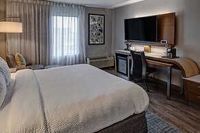 Courtyard By Marriott Vanderbilt-West End