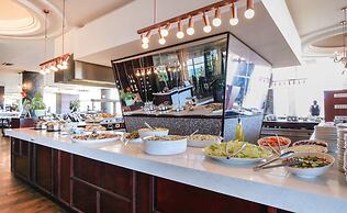 The Blue Waters Hotel