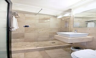 The Blue Waters Hotel