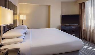 DoubleTree Suites by Hilton Minneapolis Downtown