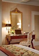 Hotel Elysee by Library Hotel Collection