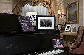 Hotel Elysee by Library Hotel Collection