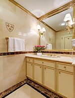 Hotel Elysee by Library Hotel Collection