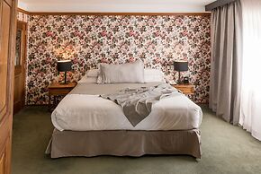 Las Hayas Resort Hotel