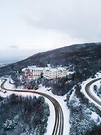 Las Hayas Resort Hotel