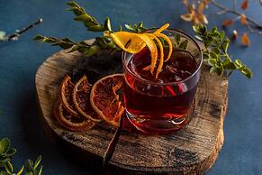 Las Hayas Resort Hotel