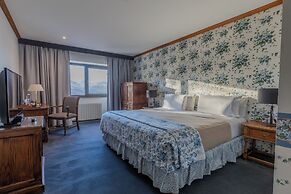 Las Hayas Resort Hotel