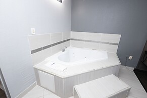 Days Inn by Wyndham Sharonville
