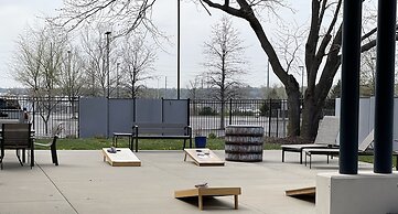 DoubleTree by Hilton Omaha Southwest