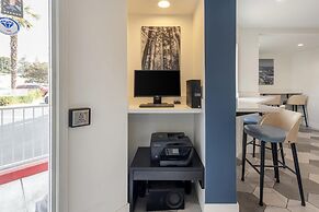 Best Western Plus Executive Suites
