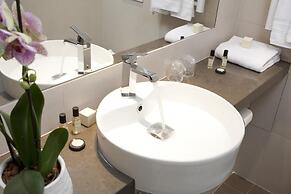 Hôtel de Neuve Le Marais by Happyculture