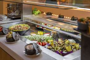 Holiday Inn Auckland Airport by IHG