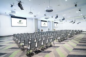 Holiday Inn Auckland Airport by IHG