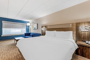Holiday Inn Express Chicago-Downers Grove by IHG