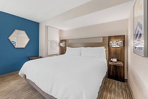 Holiday Inn Express Chicago-Downers Grove by IHG