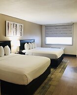 Stanford Inn & Suites Anaheim