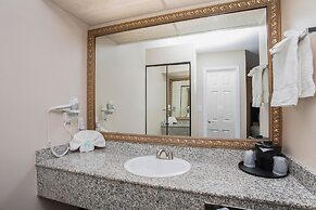 Stanford Inn & Suites Anaheim