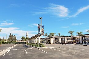 Stanford Inn & Suites Anaheim
