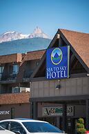 Sea to Sky Hotel & Conference Centre