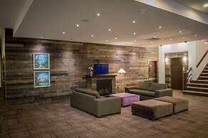 Sea to Sky Hotel & Conference Centre