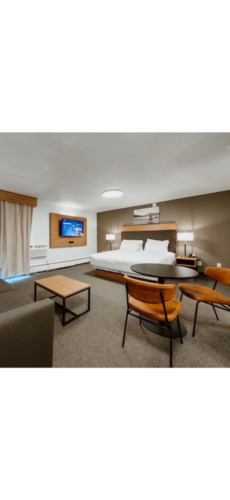 Sea to Sky Hotel & Conference Centre